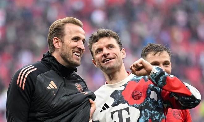 勒沃庫森戰(zhàn)弗賴堡，若失分則拜仁提前奪冠。