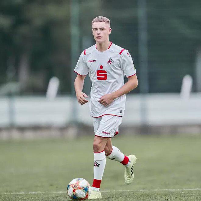 勒沃庫森凈賺，維爾茨身價(jià)飆升至1.4億歐，五年前僅花20萬歐購入。