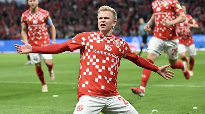 伯卡特傾向轉(zhuǎn)會(huì)法蘭克福，解約費(fèi)約2000萬歐。