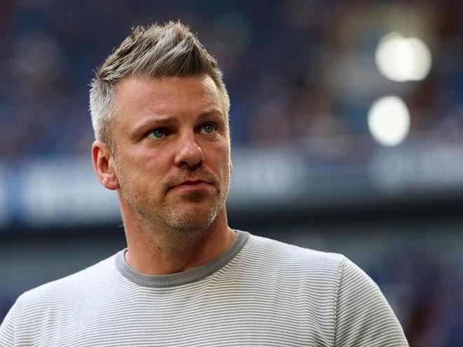 德天帕德博恩主帥科隆執(zhí)教，轉(zhuǎn)會(huì)費(fèi)100萬歐。