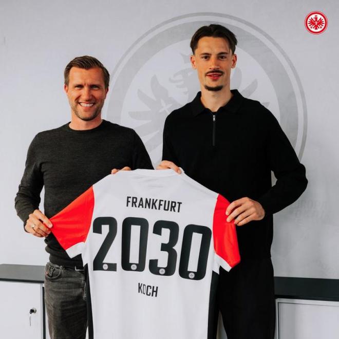 羅賓-科赫續(xù)約至2030年，不轉(zhuǎn)藥廠，留多特。