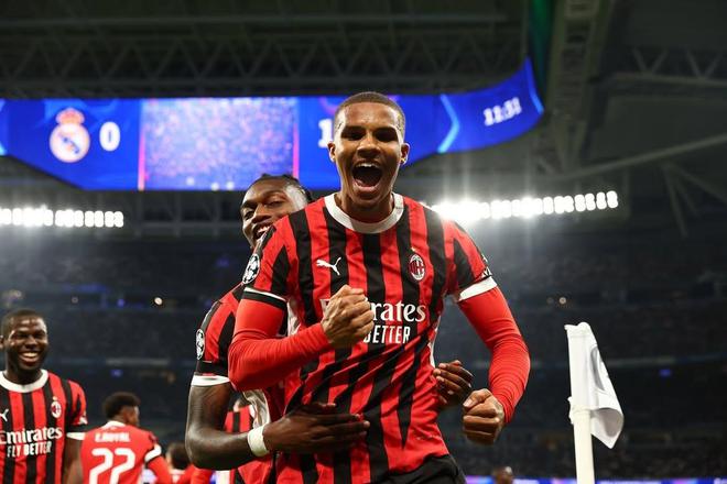 隆戈：勒沃庫森看上佳夫，或與扎卡交易。