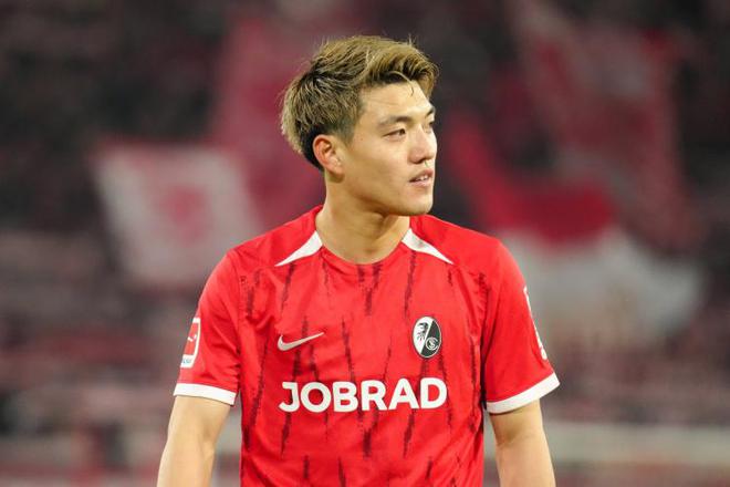 法鷹求購堂安律，拜仁競逐，解約金2700萬歐。