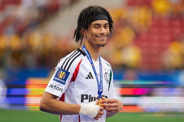 曼晚：奧耶德萊轉(zhuǎn)會(huì)多隊(duì)，曼聯(lián)二轉(zhuǎn)分成40%