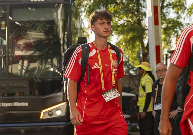 克拉滕馬赫：世俱杯經(jīng)歷精彩，外租踢德乙必要。