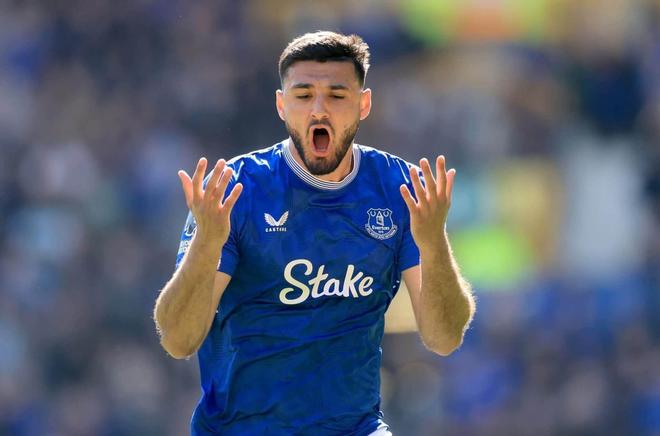 TA：萊比錫斯圖加特盯上布羅亞，切爾西盼永售