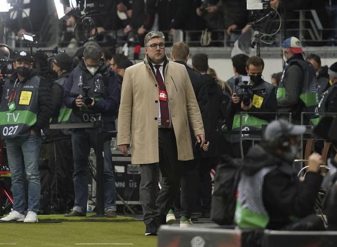 法鷹高層結(jié)識(shí)人脈于阿布扎比，助力馬爾穆什高價(jià)轉(zhuǎn)會(huì)曼城。