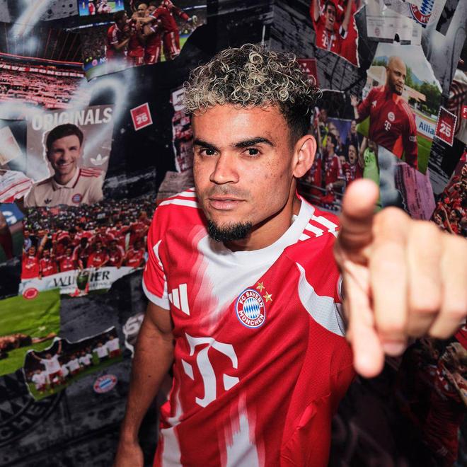 迪亞斯拜仁隊(duì)史第三哥倫比亞球員，繼J羅后第三位。