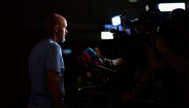 藥廠炮轟滕哈赫，其球隊行為難獲信任。